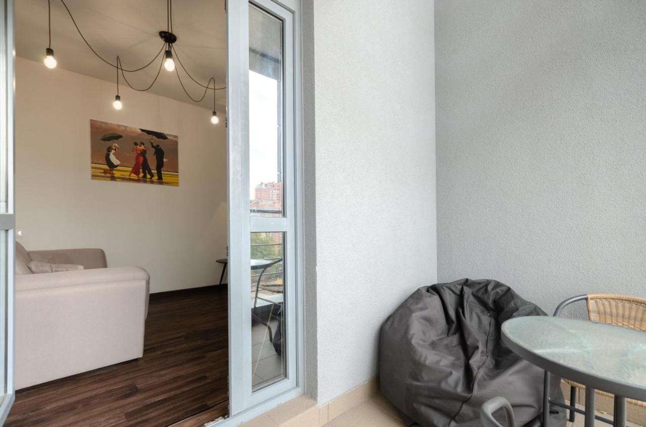 קייב Petrovdom Apartaments 8-188 In Rc Central Park, 7 John Mccain Street מראה חיצוני תמונה