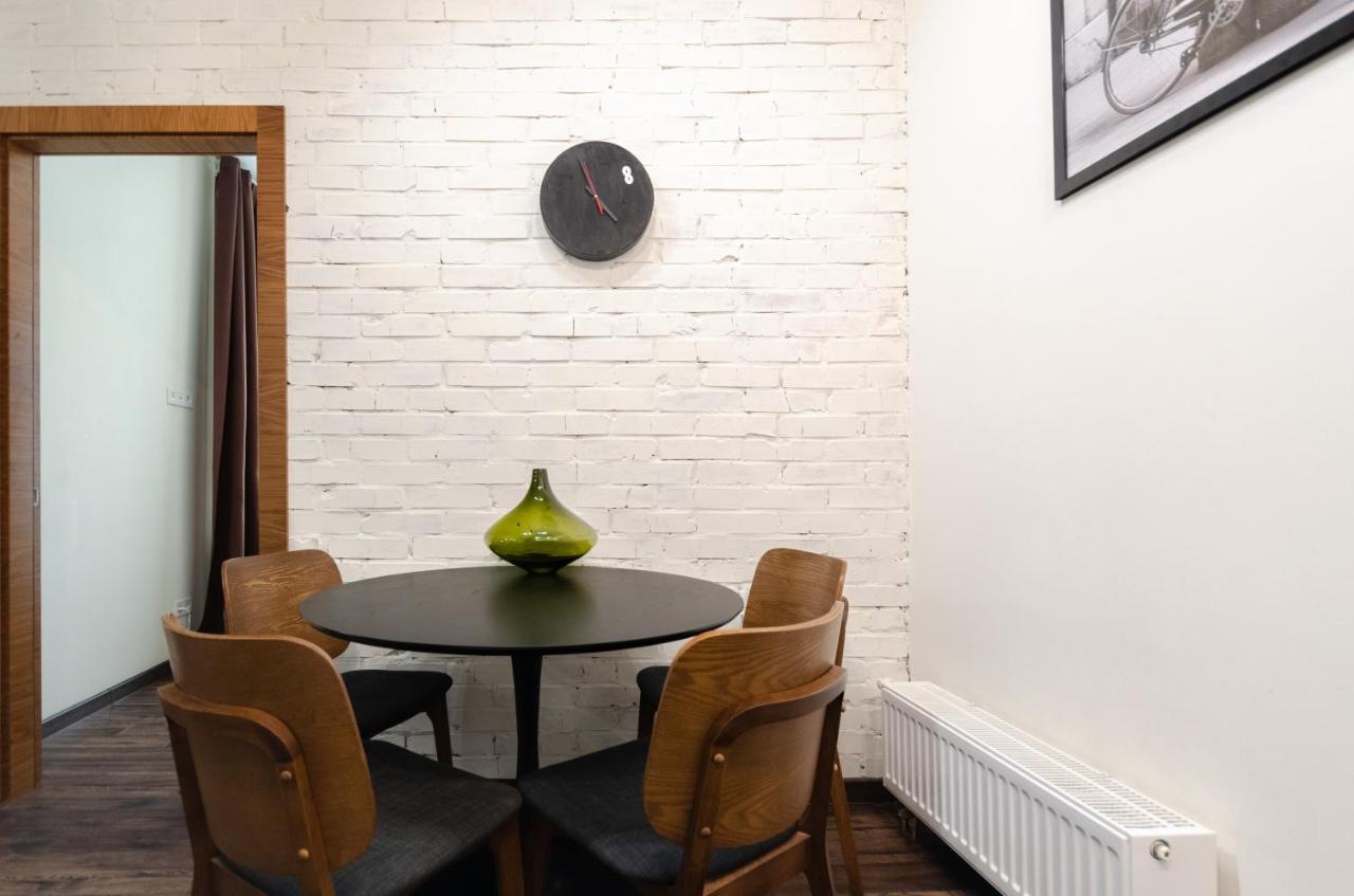 קייב Petrovdom Apartaments 8-188 In Rc Central Park, 7 John Mccain Street מראה חיצוני תמונה