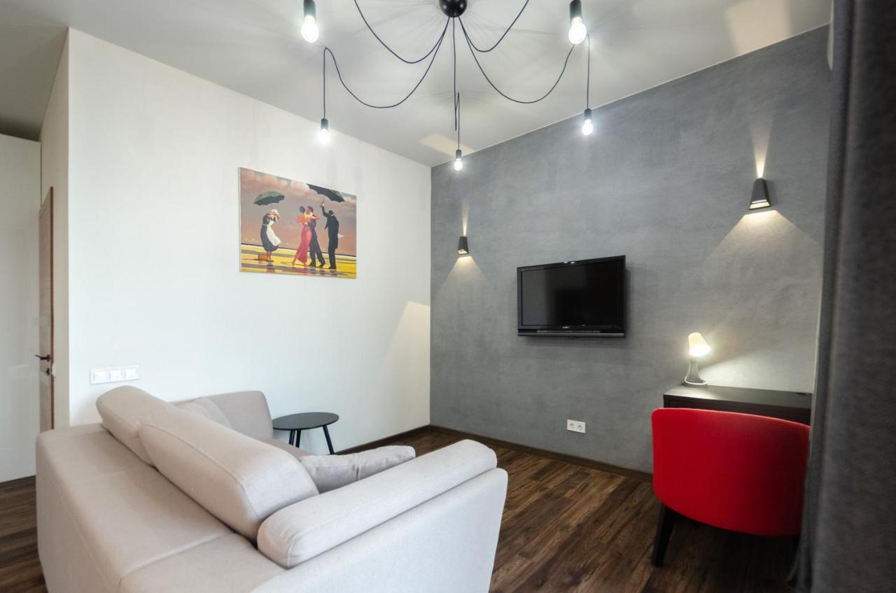 קייב Petrovdom Apartaments 8-188 In Rc Central Park, 7 John Mccain Street מראה חיצוני תמונה